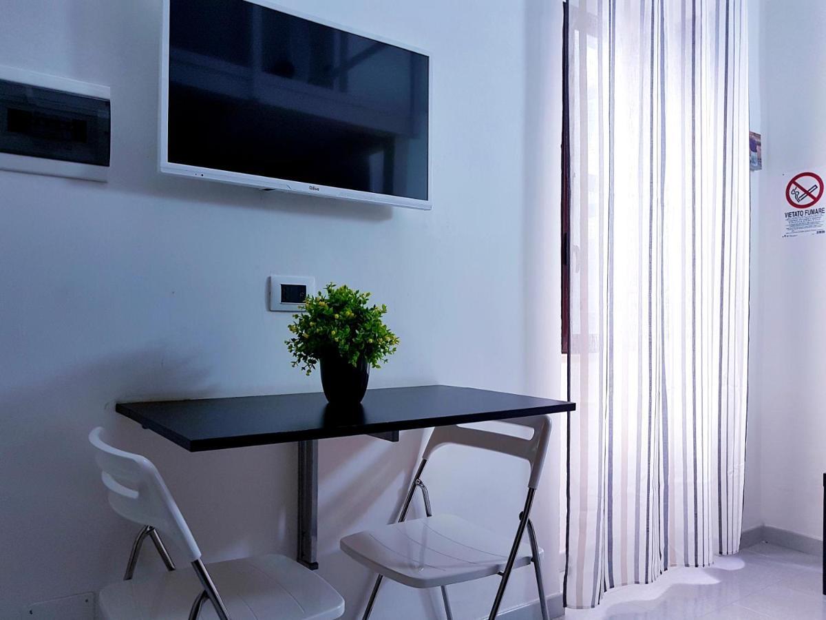 Room N.23 Taranto Eksteriør billede